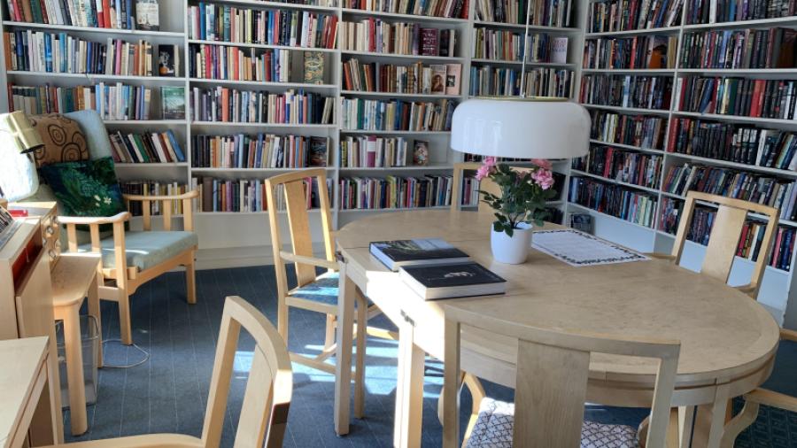 Biblioteket.